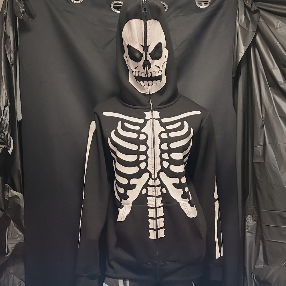 URBAN HERITAGE Black Skeleton Bone Hoodie